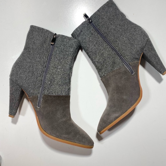 Matiko Grey Wool Leather Pointed Toe Woman’s Heel Zip Side Boots NWOT Size 11 - Picture 2 of 13